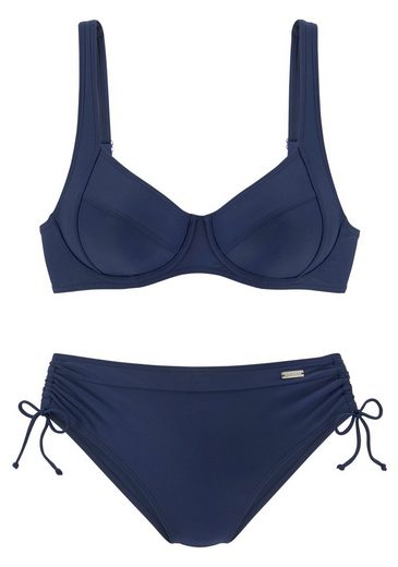 LASCANA Bügel-Bikini mit seitlich geraffter Bikinihose mehr Verkauf