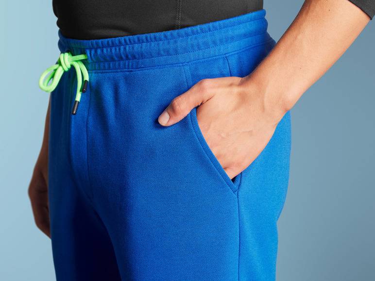 CRIVIT Herren Sweatshorts mit HeiQ Mint Technologie Top Angebot