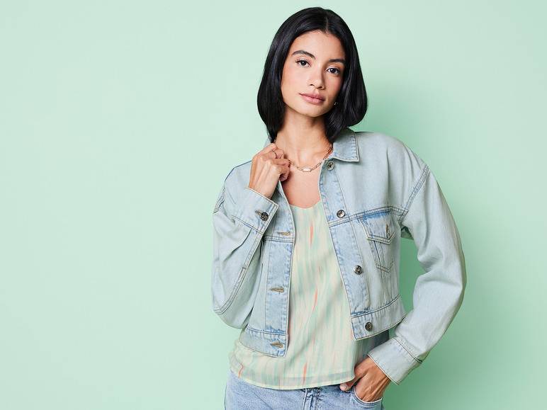 esmara® Damen Jeansjacke in Cropped-Länge JETZT KAUFEN