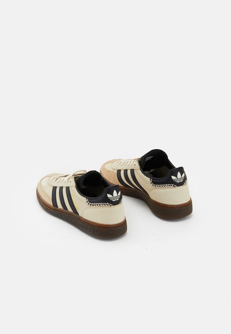 ﻿adidas Originals adidas Originals HANDBALL SPEZIAL UNISEX - Trainers Bis zu 50% Rabatt