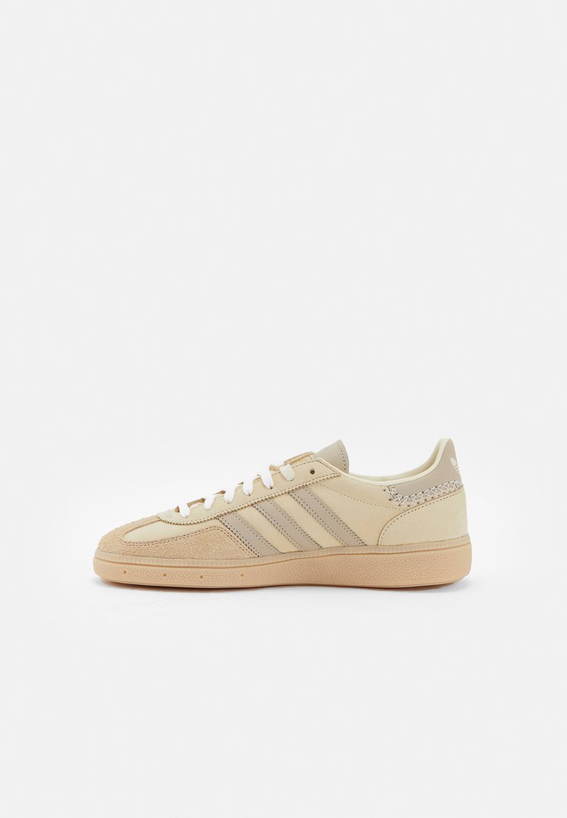 adidas Originals adidas Originals HANDBALL SPEZIAL UNISEX - Trainers Fabrikladen