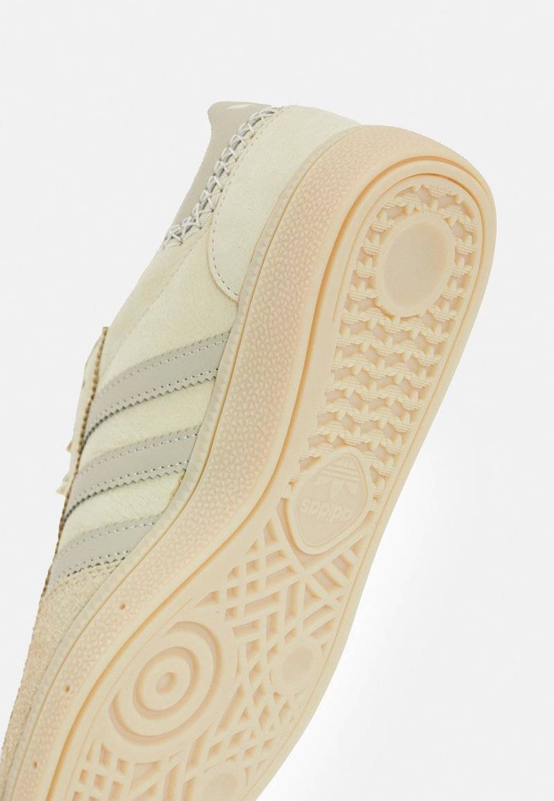 adidas Originals adidas Originals HANDBALL SPEZIAL UNISEX - Trainers Fabrikladen
