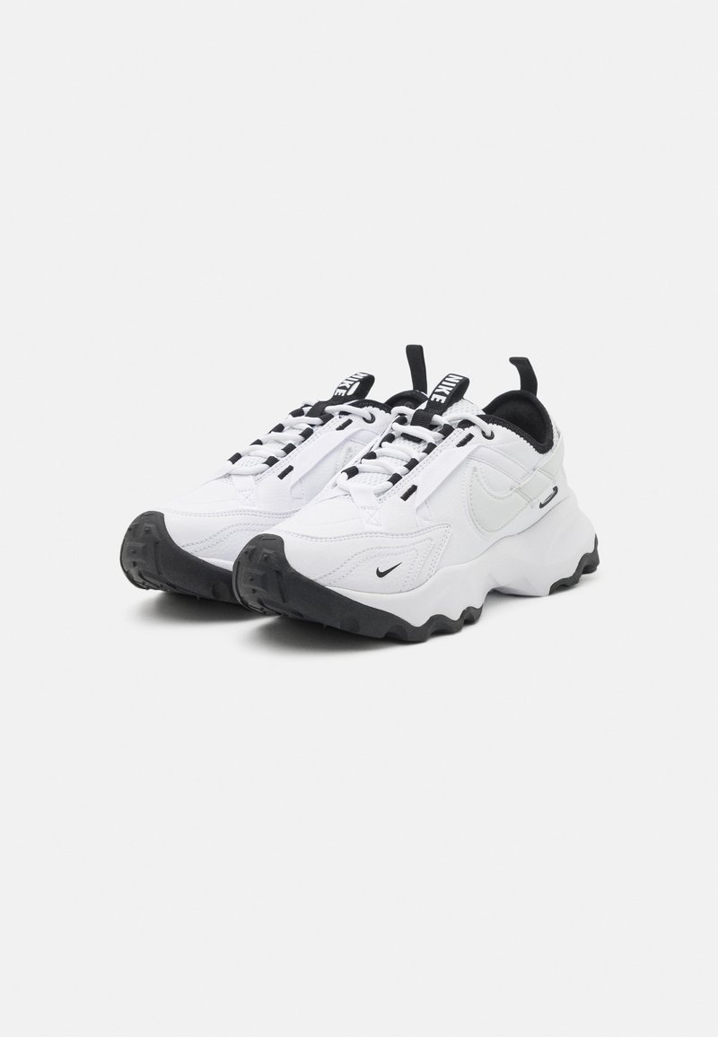 Nike Sportswear Nike Sportswear TC 7900 - Trainers zollfrei