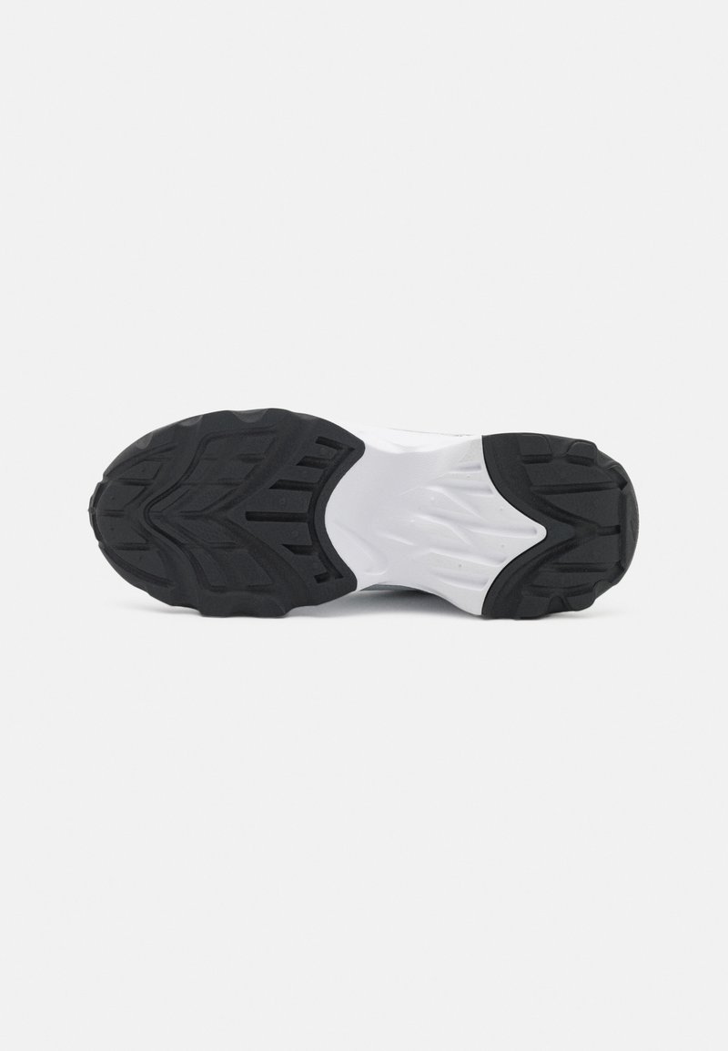 Nike Sportswear Nike Sportswear TC 7900 - Trainers zollfrei