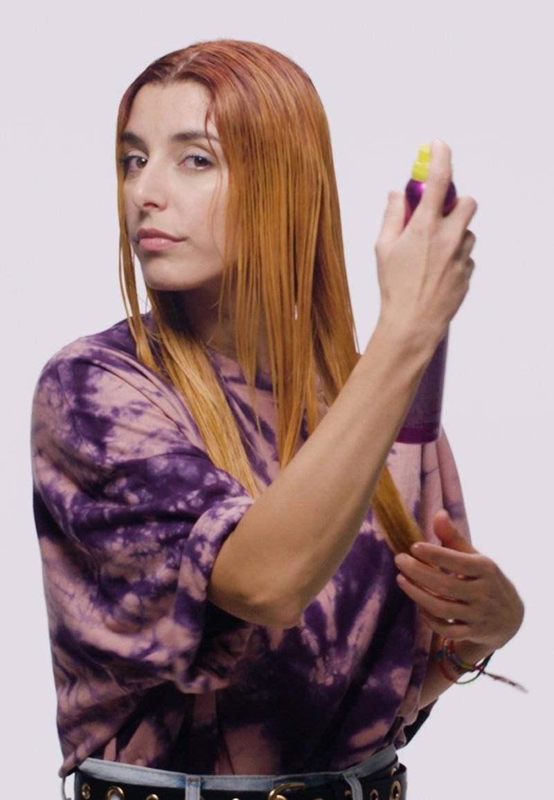 Tigi Tigi BED HEAD QUEEN FOR A DAY AEROSOL - Hair styling Heißer Verkauf