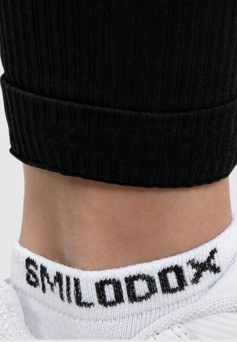 Smilodox Smilodox KOMPRESSION AMAZE - Leggings - schwarz JETZT KAUFEN
