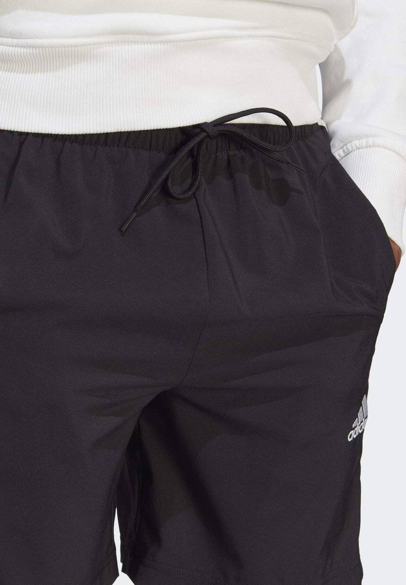 adidas Sportswear adidas Sportswear AEROREADY ESSENTIALS CHELSEA 3-STRIPES - Sports shorts Nur für heute