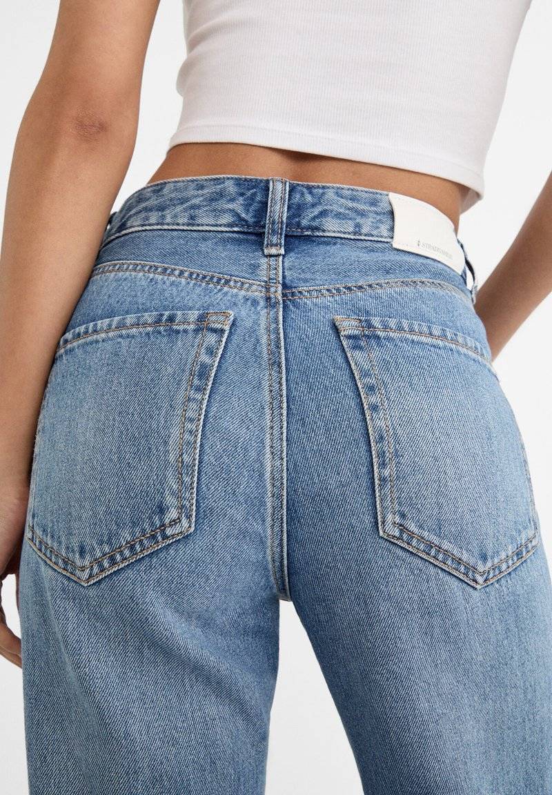 Stradivarius Stradivarius Straight leg jeans - light blue Angebote