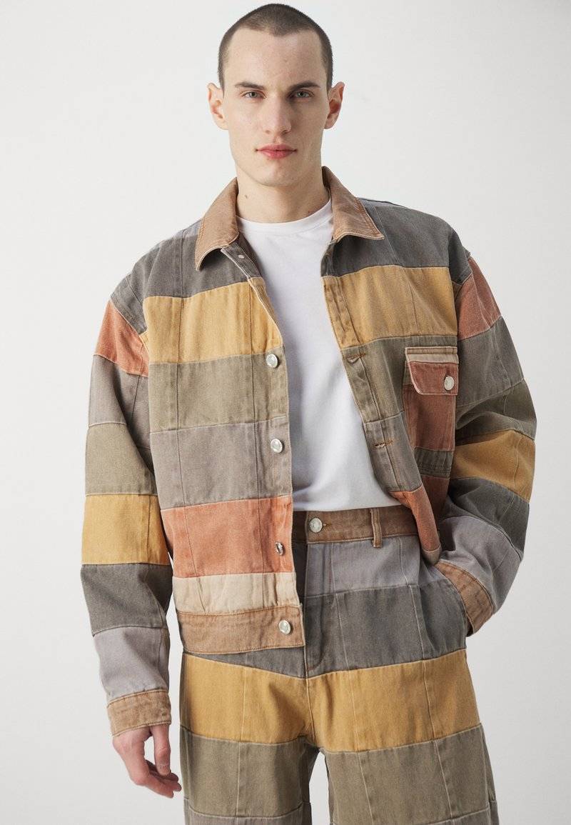 Les Benjamins Les Benjamins UNISEX - Denim jacket - brown Preisnachlass