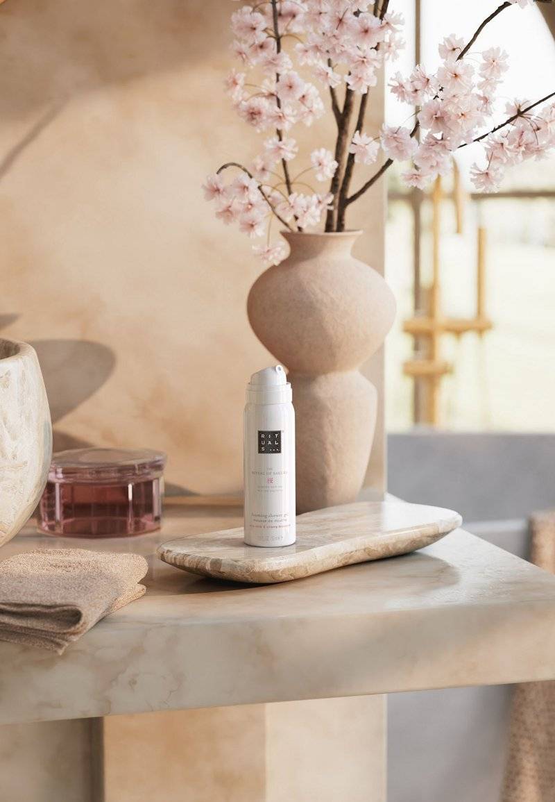 Rituals Rituals FOAMING SHOWER GEL TRAVEL SIZE THE RITUAL OF SAKURA - FLORAL - CHERRY BLOSSOM & RICE MILK - Shower gel Neueste Stile
