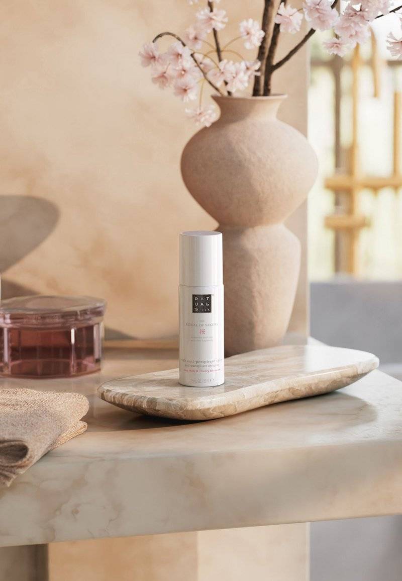 Rituals Rituals ANTI-PERSPIRANT SPRAY TRAVEL SIZE THE RITUAL OF SAKURA - FLORAL - CHERRY BLOSSOM & RICE MILK - Deodorant Riesige Rabatte