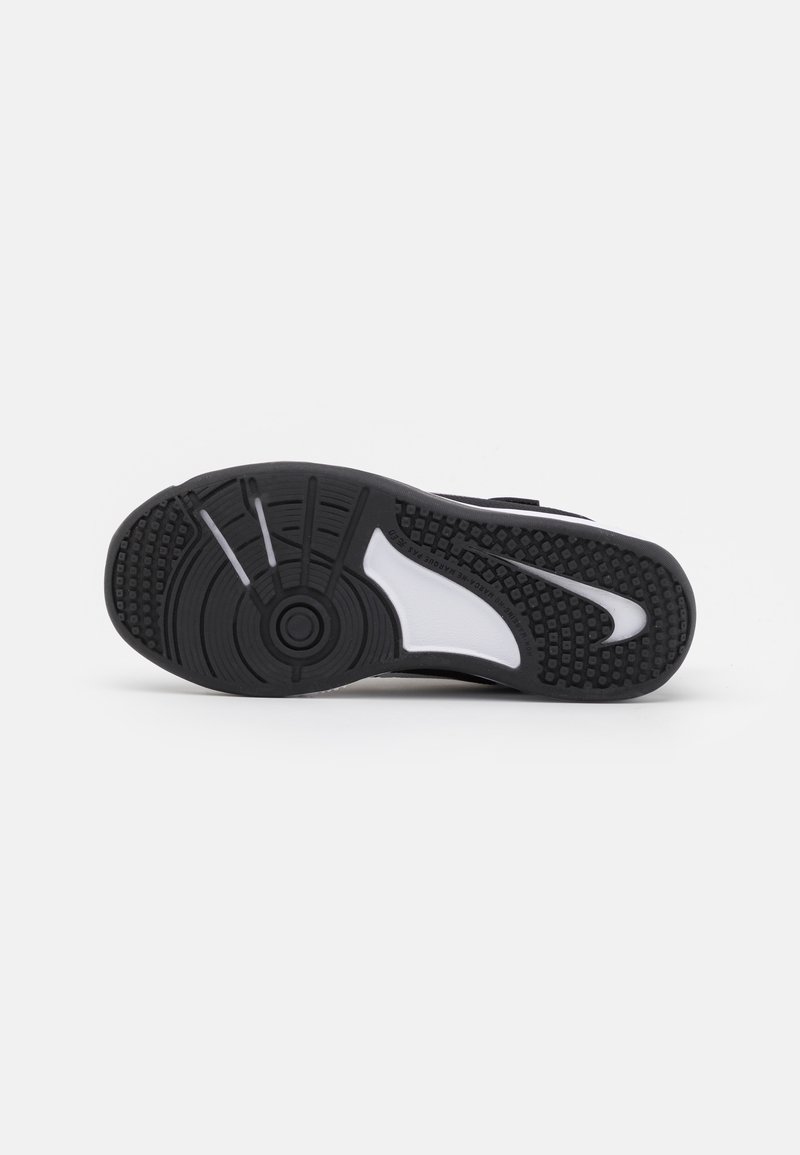 Nike Performance Nike Performance OMNI MULTI COURT - Training shoe 50% Rabatt für begrenzte Zeit