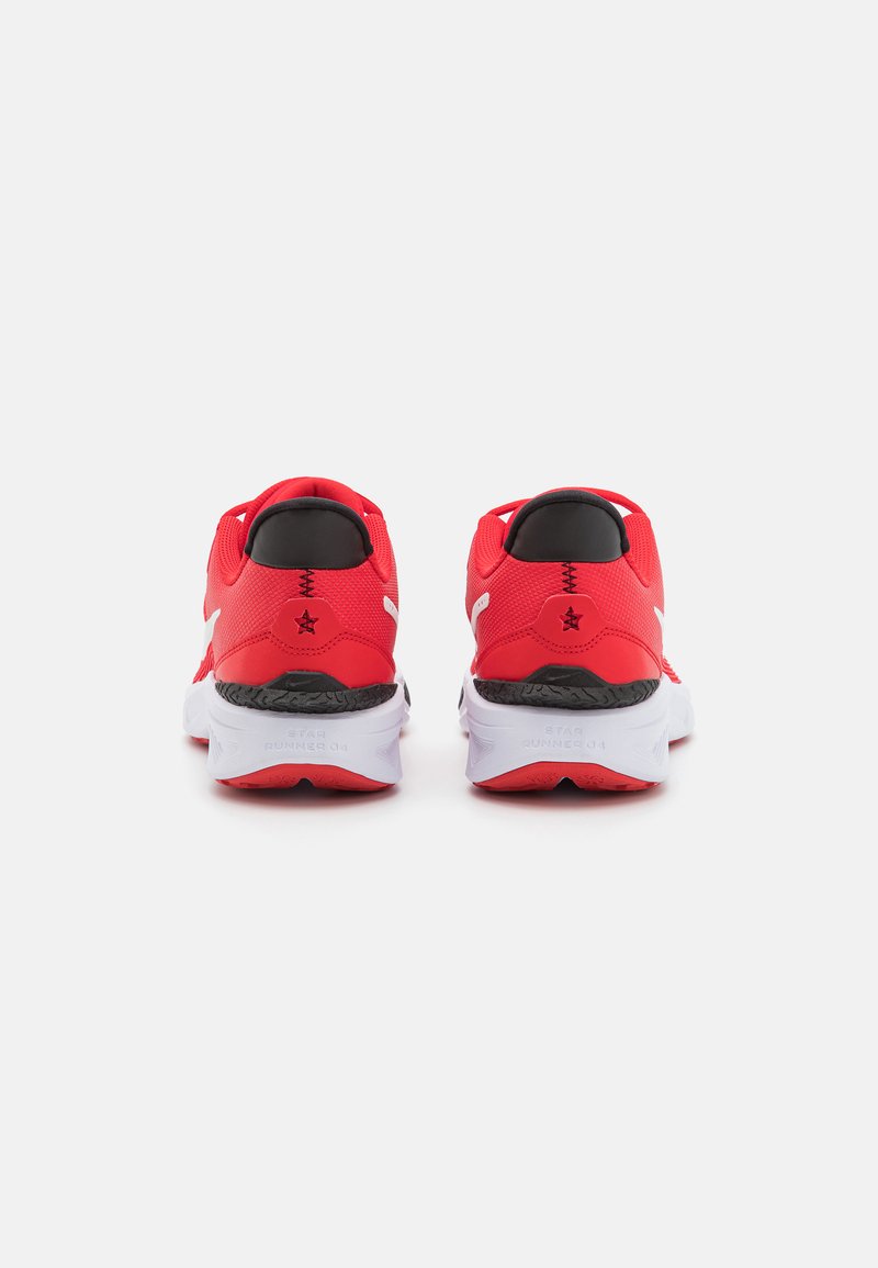 Nike Performance Nike Performance STAR RUNNER 4 UNISEX - Competition running shoes Begrenztes Angebot