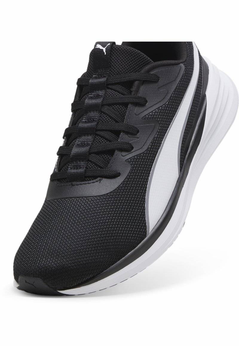 Puma Puma NIGHT RUNNER - Stability running shoes - black white Muttertagsangebot