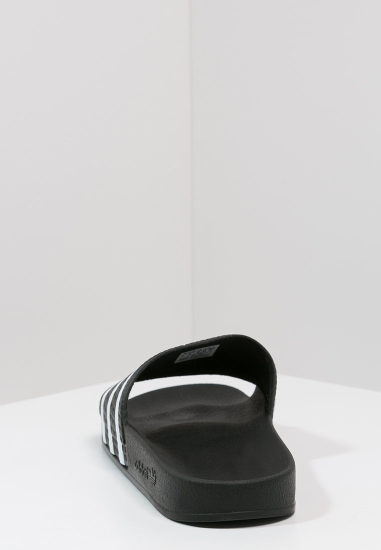 adidas Originals adidas Originals ADILETTE - Mules Top Angebot