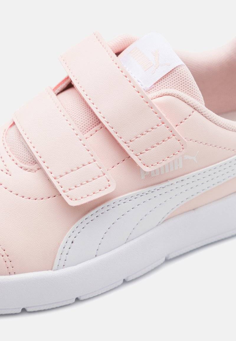 Puma Puma COURTFLEX UNISEX - Neutral running shoes Neuheiten