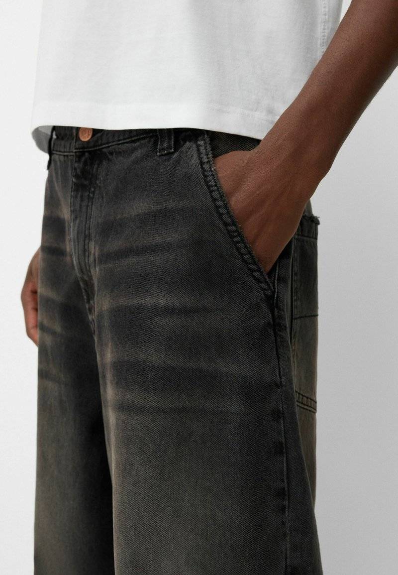 Bershka Bershka Relaxed fit jeans - black denim Auslauf