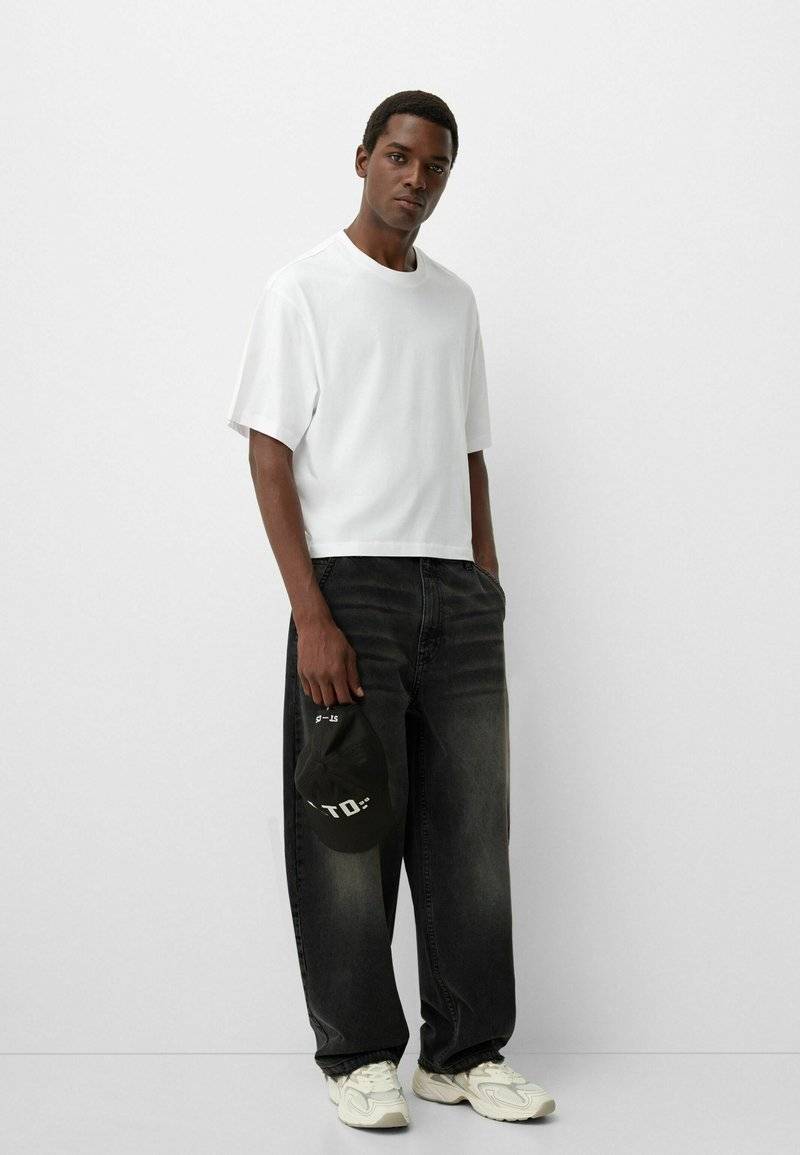 Bershka Bershka Relaxed fit jeans - black denim Auslauf
