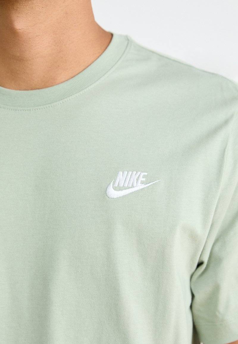 Nike Sportswear Nike Sportswear CLUB TEE - Basic T-shirt - mint Fabrik Onlineshop