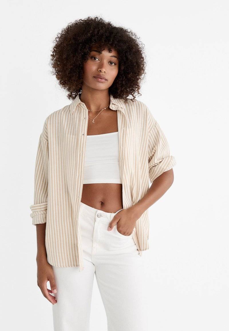 Stradivarius Stradivarius STRIPED - Button-down blouse - stone Sonderangebot