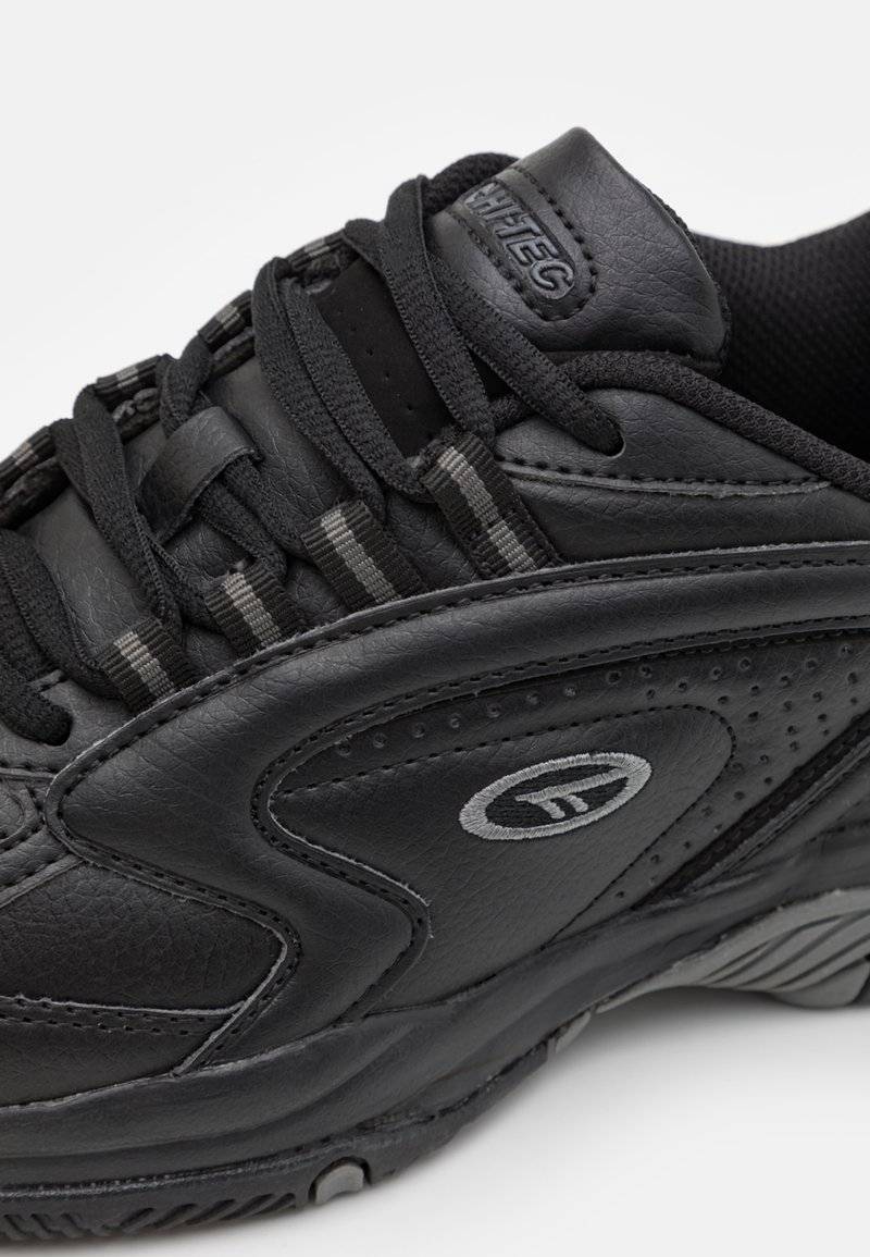 HI-TEC HI-TEC BLAST LITE - Walking trainers - black Online Outlet