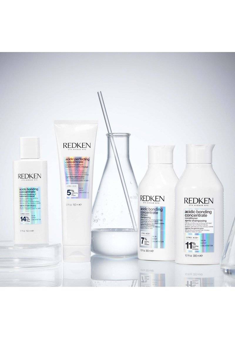 Redken Redken ACIDIC BONDING CONCENTRATE CONDITIONER | STRENGTH REPAIR, INTENSE CONDITIONING AND COLOR PROTECTION FOR DAMAGED HAIR - Conditioner Sonderangebot der Fabrik