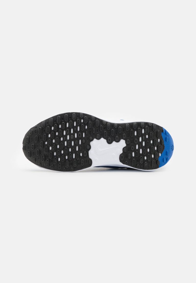 Nike Performance Nike Performance REVOLUTION 7 UNISEX - Competition running shoes 50% Rabatt für begrenzte Zeit