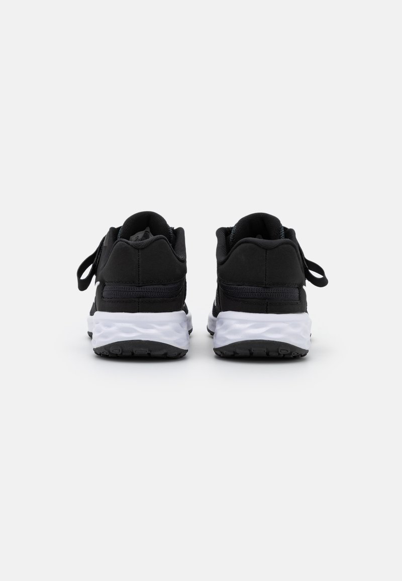 Nike Performance Nike Performance NIKE REVOLUTION 6 FLYEASE (PS - Neutral running shoes Günstig kaufen