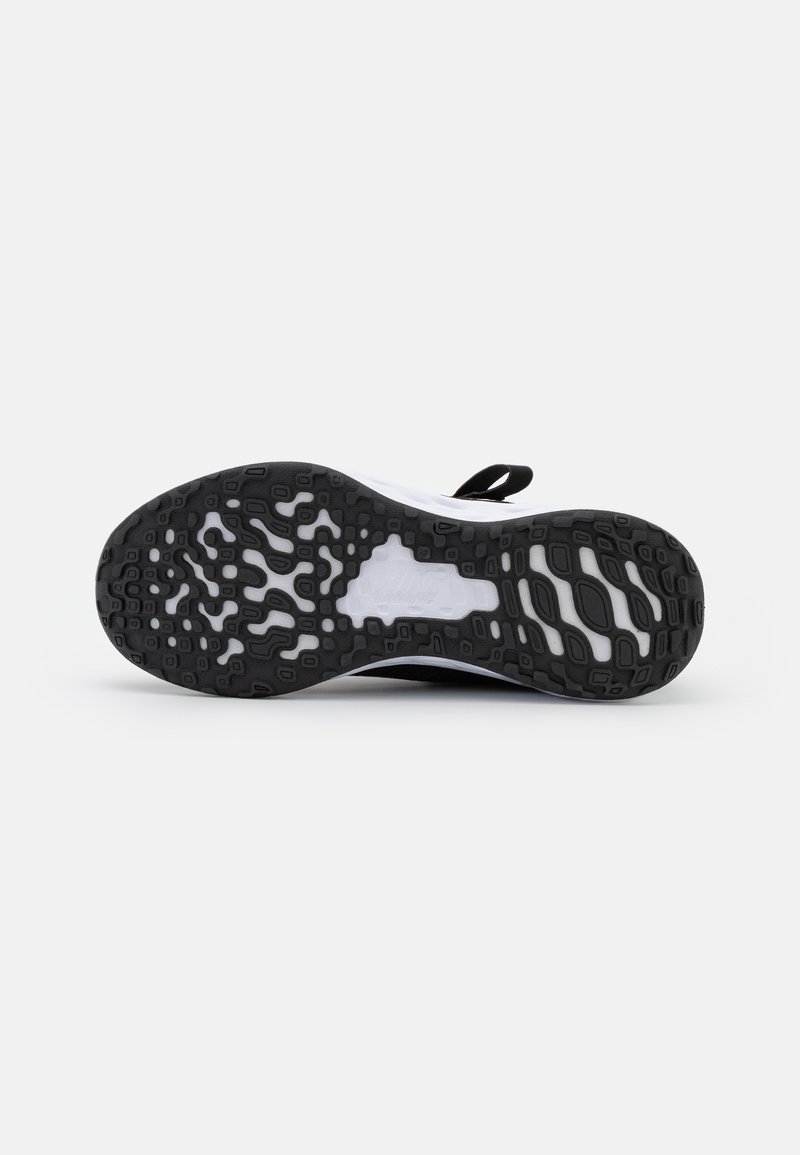 Nike Performance Nike Performance NIKE REVOLUTION 6 FLYEASE (PS - Neutral running shoes Günstig kaufen