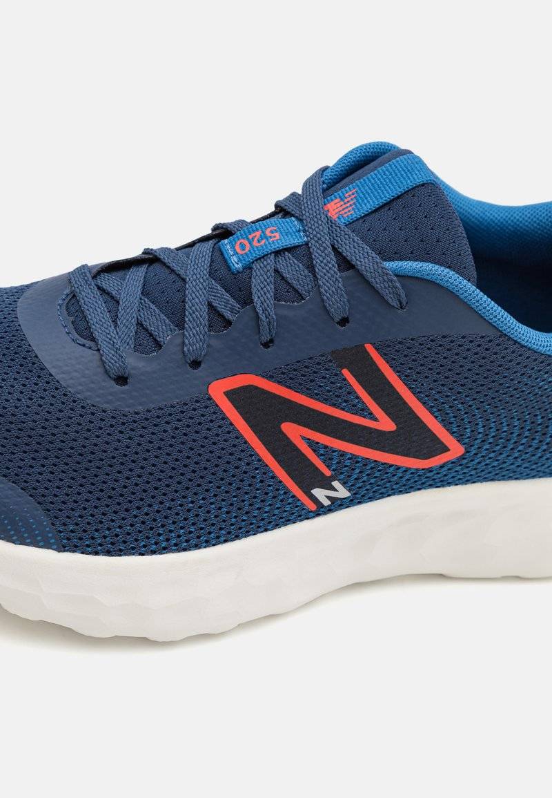 New Balance New Balance 520V8 UNISEX - Competition running shoes - navy Bis zu 65% Rabatt