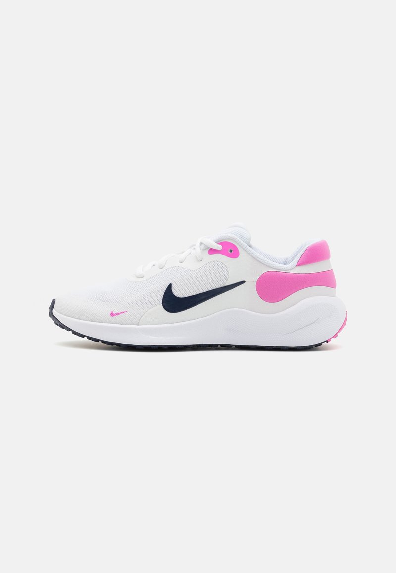 Nike Performance Nike Performance REVOLUTION 7 - Competition running shoes Black Friday Preise