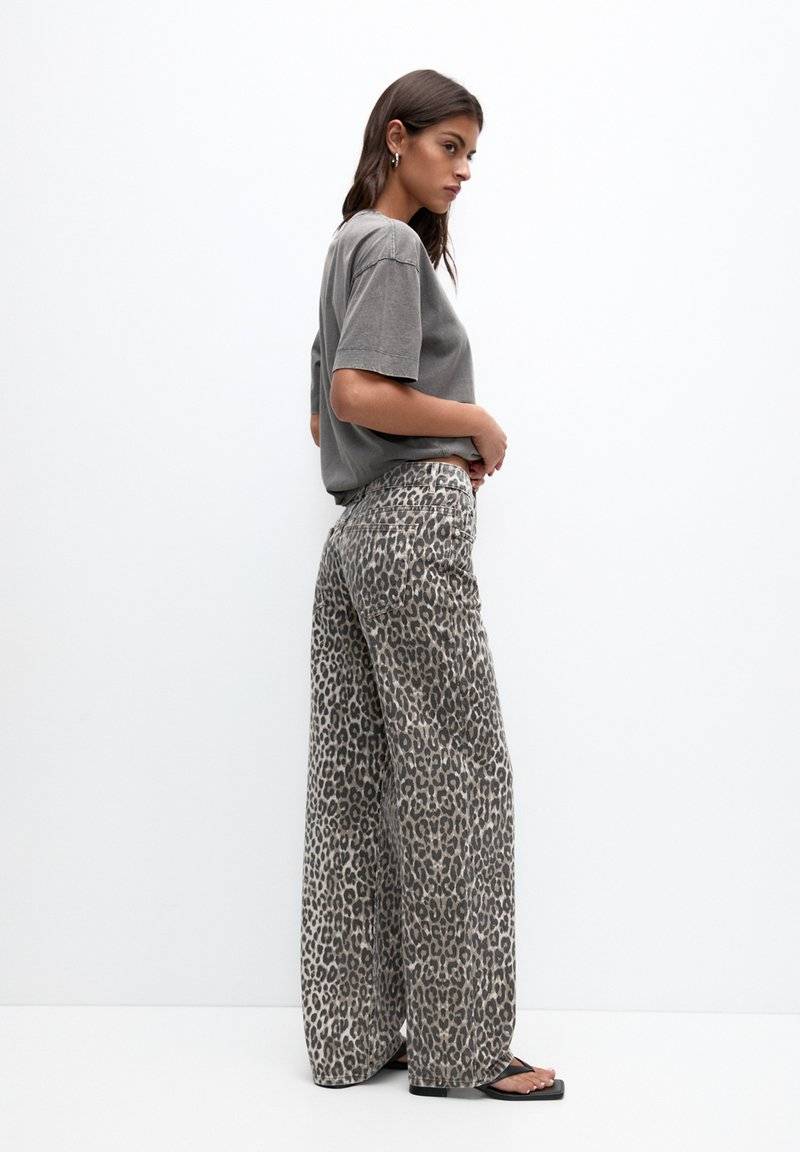 PULL&BEAR PULL&BEAR Trousers - brown Verkauf