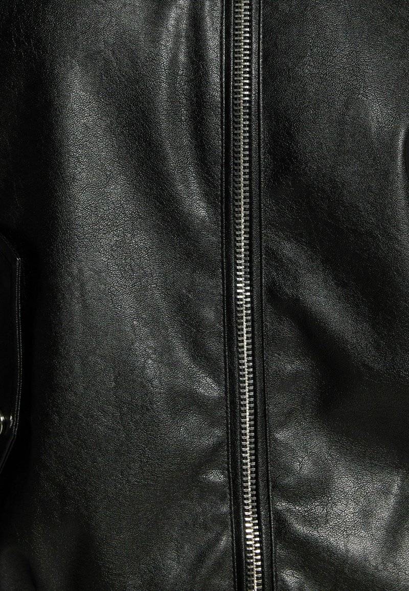 Bershka Bershka DAD FIT - Faux leather jacket - black Günstig kaufen