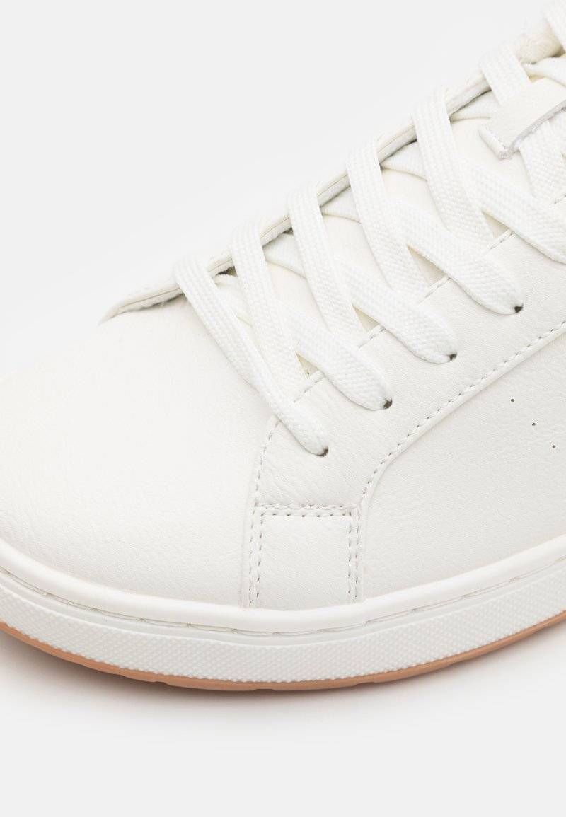 Levi's® Levi's® PIPER - Trainers - regular white Begrenzte Freigabe