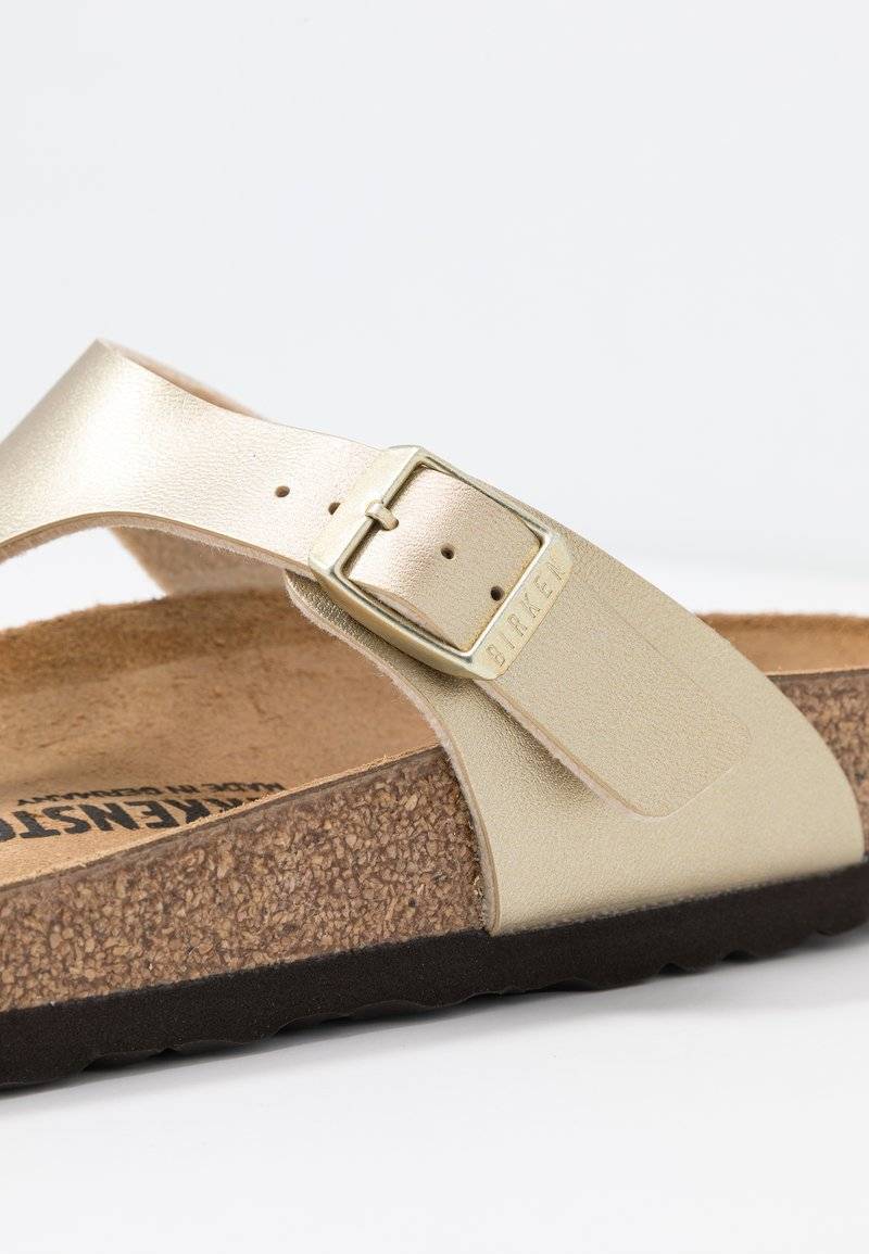 Birkenstock Birkenstock GIZEH BF REGULAR - Slippers - gold Bis zu 50% Rabatt