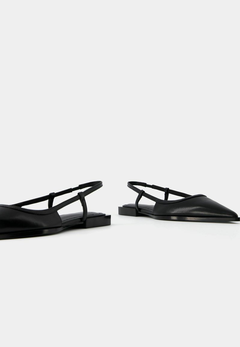 Bershka Bershka POINTED - Slingback ballet pumps - black Nur für heute