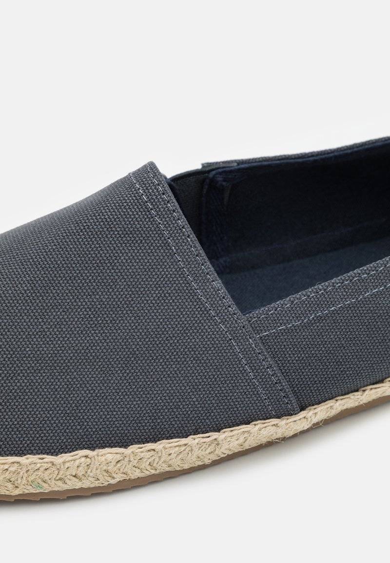 Pier One Pier One UNISEX - Espadrilles - dark grey Sonderangebot der Fabrik