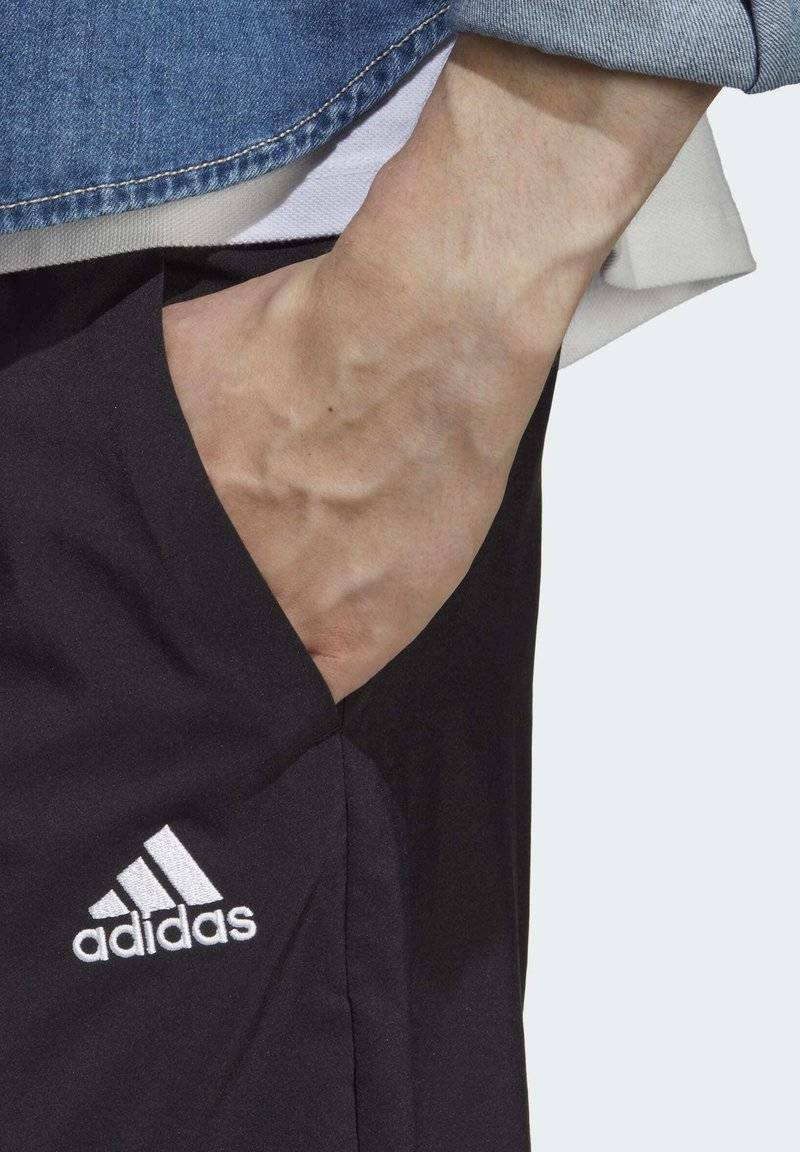 adidas Sportswear adidas Sportswear AEROREADY ESSENTIALS CHELSEA SMALL - Sports shorts - black Black Friday Preise