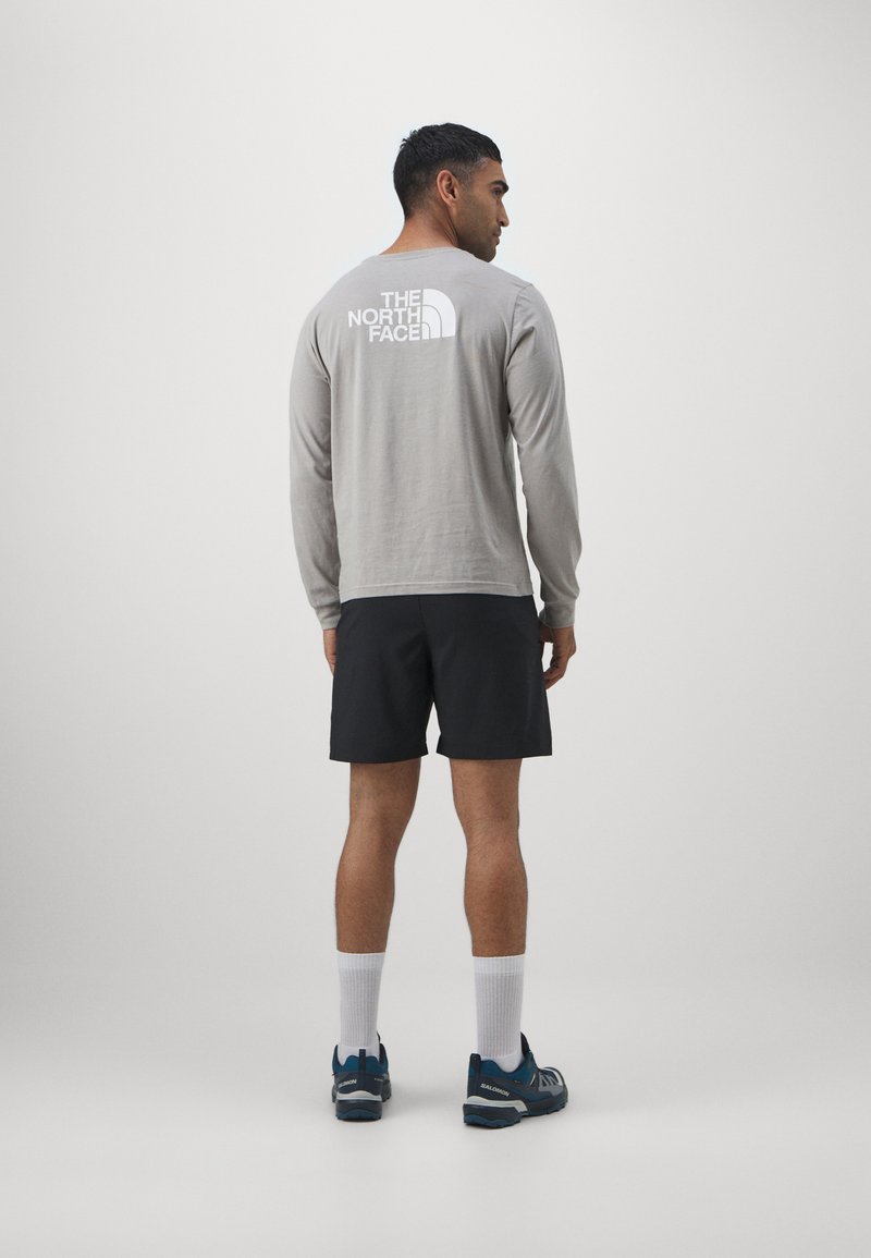The North Face The North Face 24/7 SHORT - Sports shorts - black im Angebot