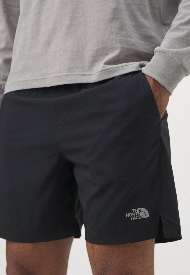 The North Face The North Face 24/7 SHORT - Sports shorts - black im Angebot