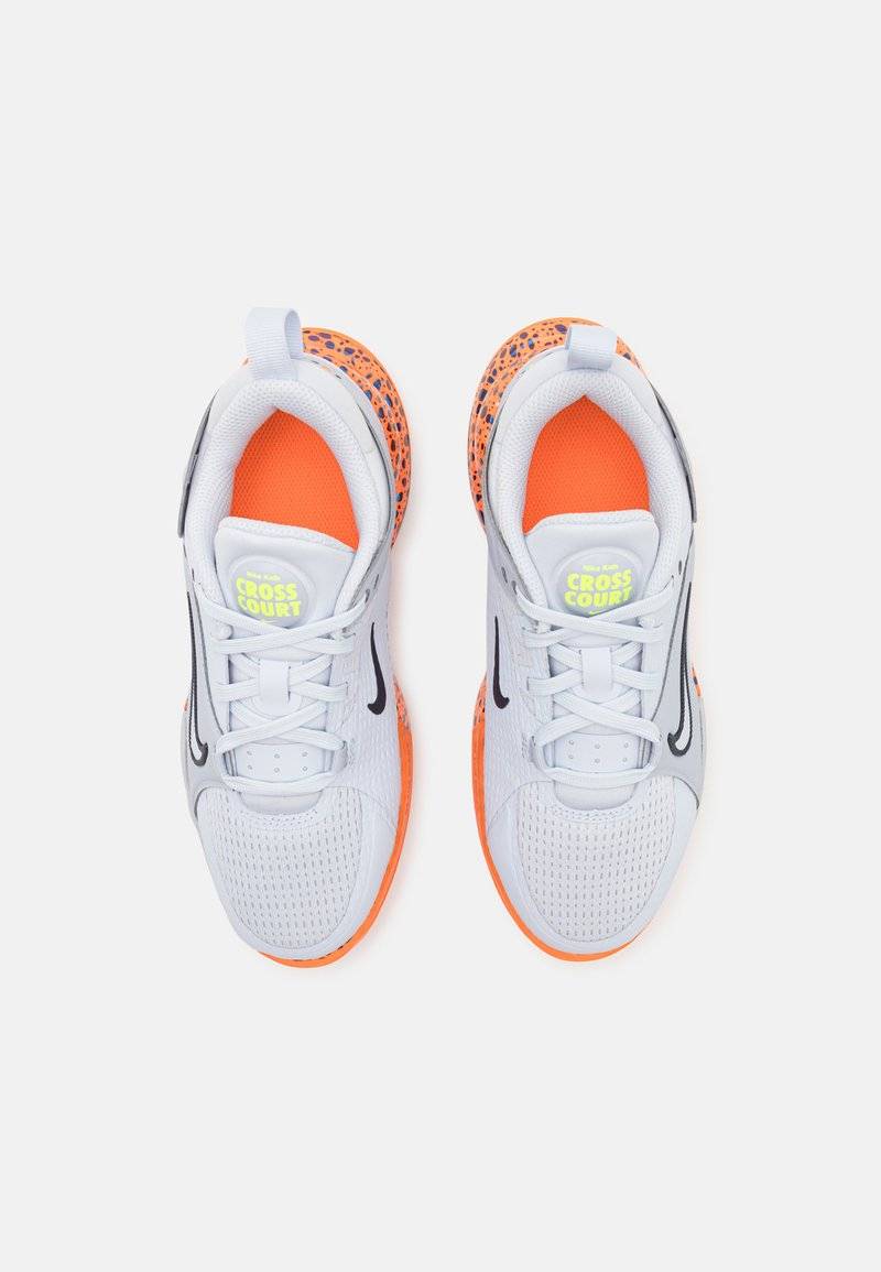 Nike Performance Nike Performance KIDS CROSSCOURT OLY UNISEX - Competition running shoes Meist gekauft