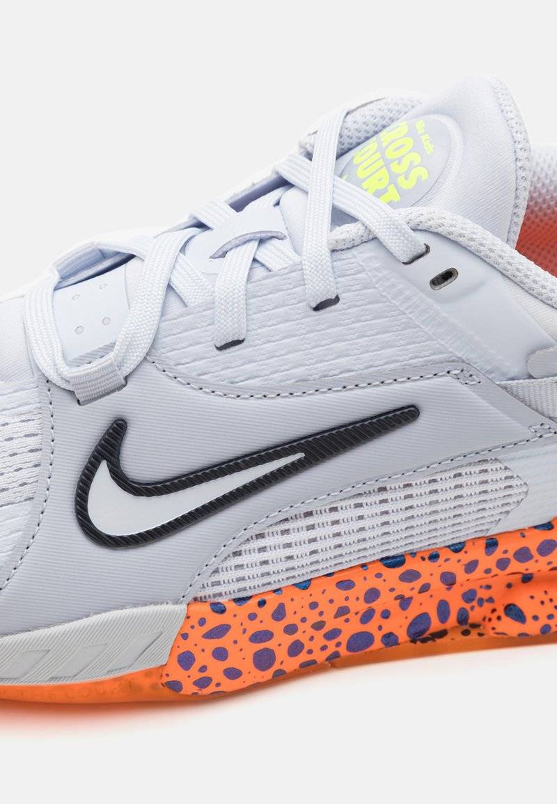 Nike Performance Nike Performance KIDS CROSSCOURT OLY UNISEX - Competition running shoes Meist gekauft