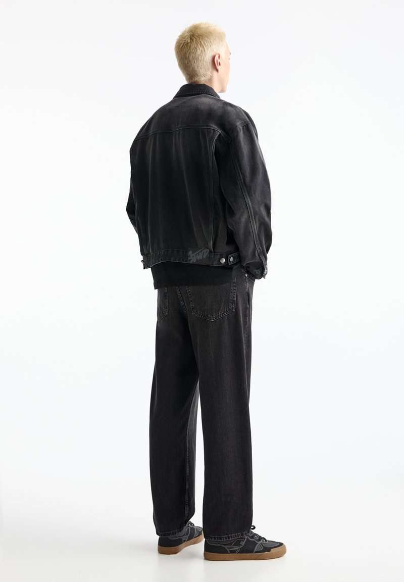PULL&BEAR PULL&BEAR BAGGY FIT - Straight leg jeans - black Großer Ausverkauf
