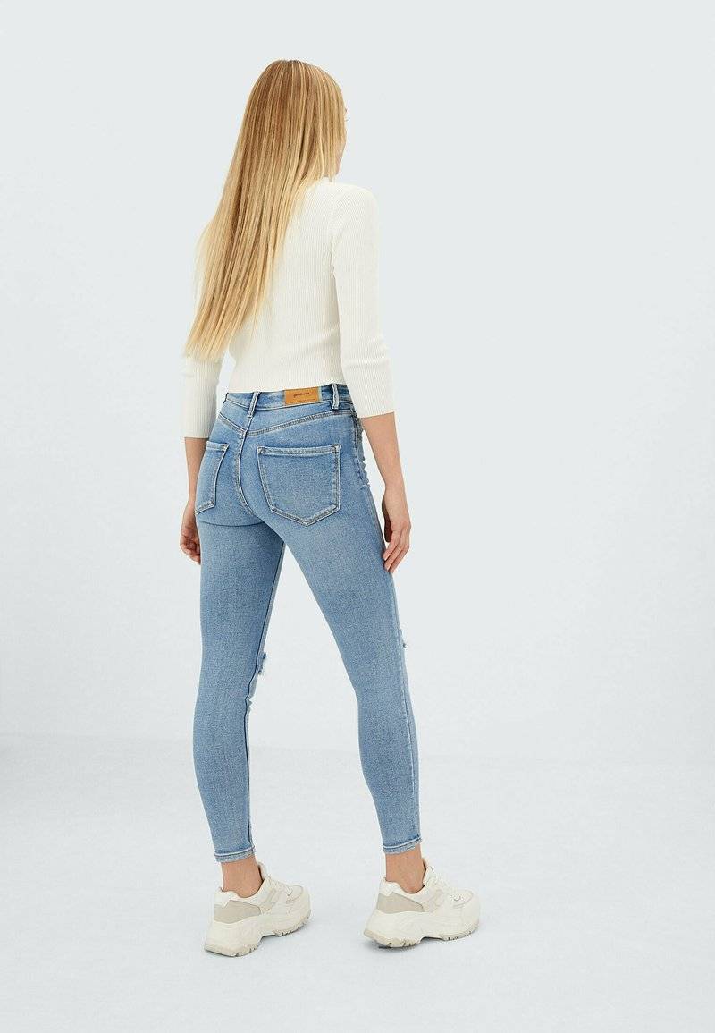 Stradivarius Stradivarius Jeans Skinny Fit - neon blue Saisonschlussverkauf
