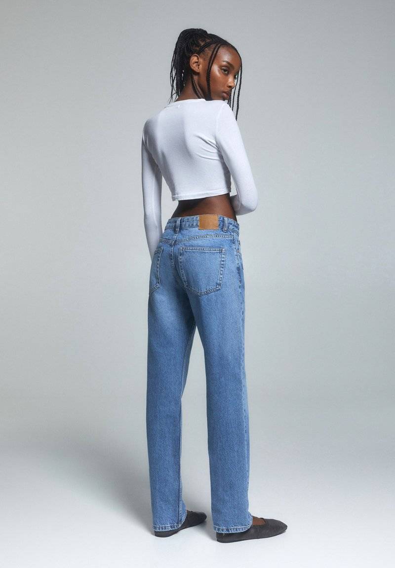 PULL&BEAR PULL&BEAR MID-WAIST - Straight leg jeans - blue denim Vatertagsangebot