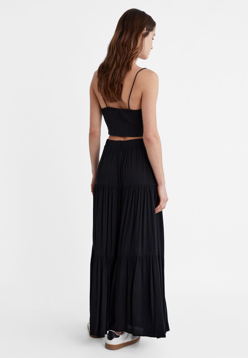 Stradivarius Stradivarius PEASANT - Maxi skirt - black Jubiläumsangebot