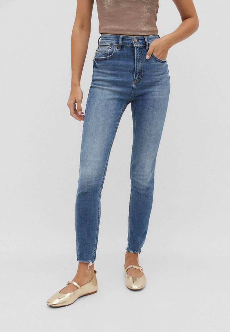 Stradivarius Stradivarius Jeans Skinny Fit - blue denim Lagerräumung