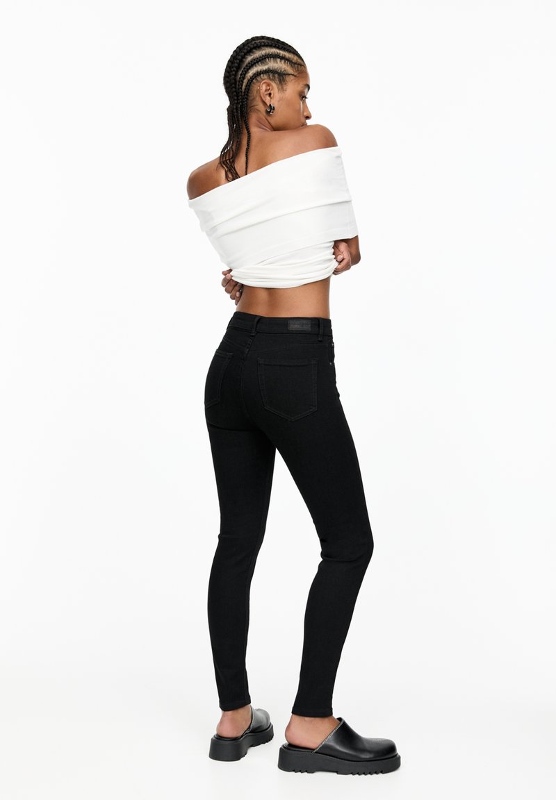 PULL&BEAR PULL&BEAR MID-RISE - Jeans Skinny Fit - black Neueste Mode