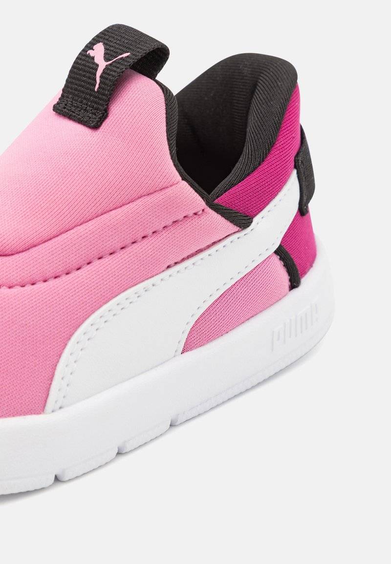 Puma Puma COURTFLEX V3 EASE IN UNISEX - Training shoe Günstig kaufen