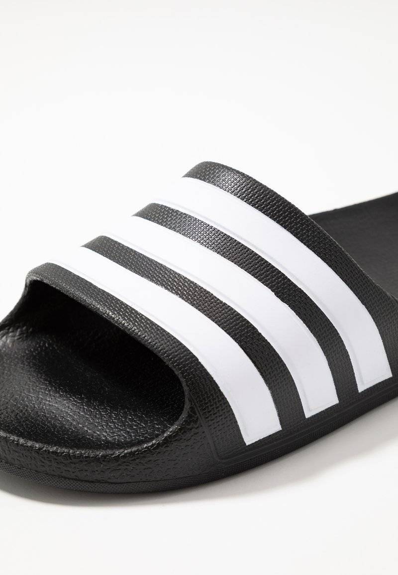 adidas Performance adidas Performance ADILETTE AQUA - Pool slides - core black Osterangebot